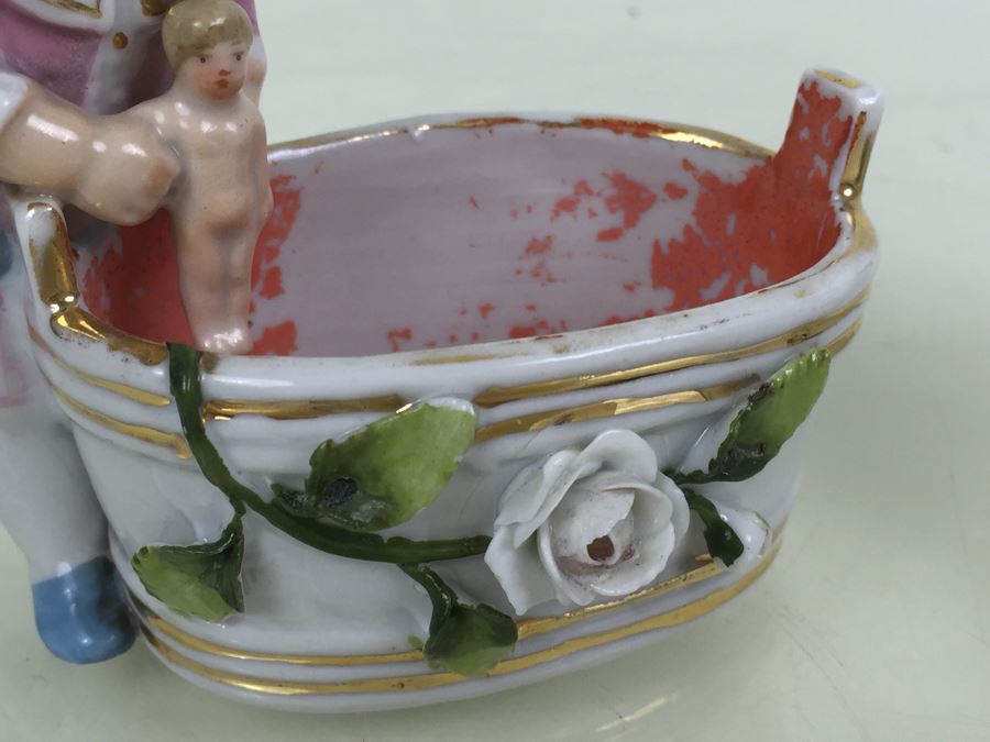 Pair Of Figurines Boy With Sailboat And Girl With Doll In Washtubs 3820 [Photo 8]