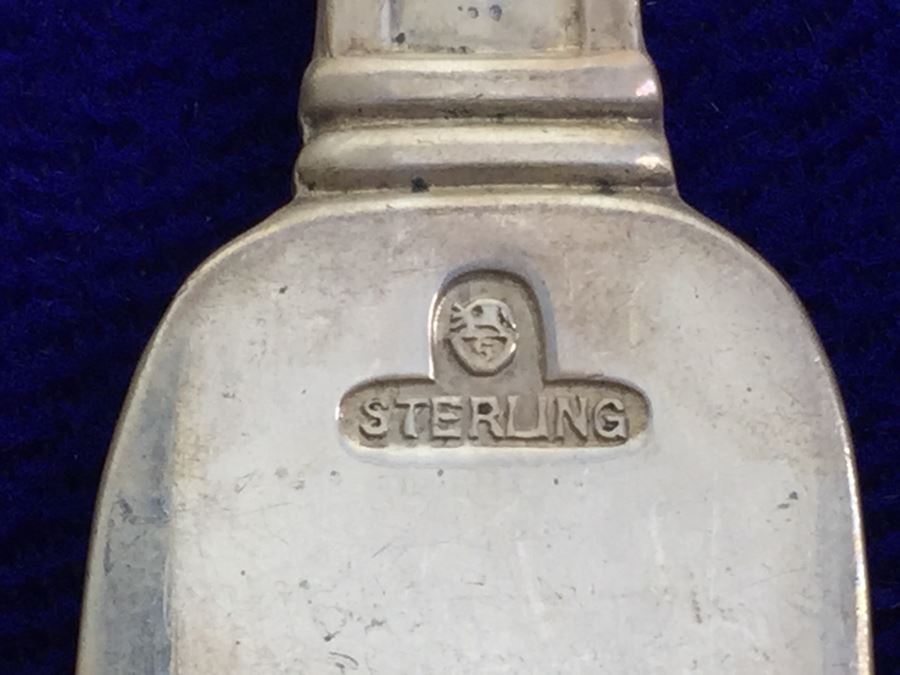 Sterling Silver Flatware Set By International With Silver Storage Cloths 1,438g Sterling Flatware + 112g Sterling From Knife Handles = 1,550g = $808 Melt Value [Photo 4]