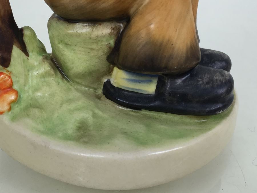 Hummel Figurine #174 'She Loves Me She Loves Me Not' Goebel W Germany (# 608) [Photo 17]