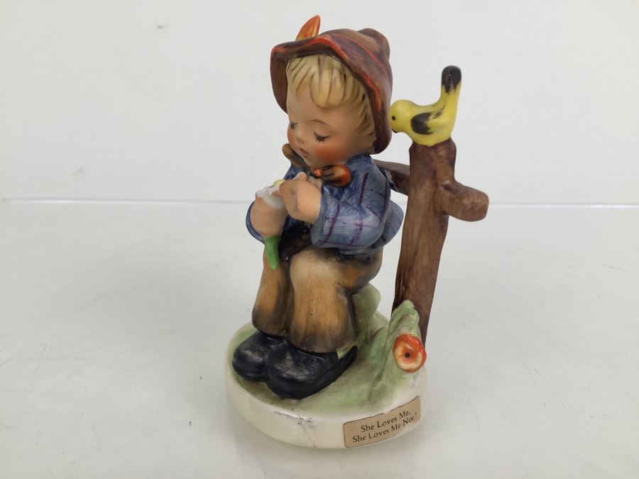 Hummel Figurine #174 'She Loves Me She Loves Me Not' Goebel W Germany (# 608) [Photo 8]