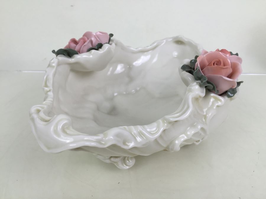 Karl ENS Volksted Porcelain Centerpiece Set Of 2 Candleholders And Floral Bowl [Photo 17]