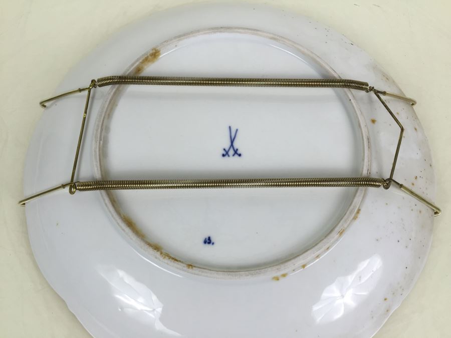 Stunning Vintage Meissen Porcelain Large Gold High Relief With Floral Pattern Plate Germany [Photo 19]