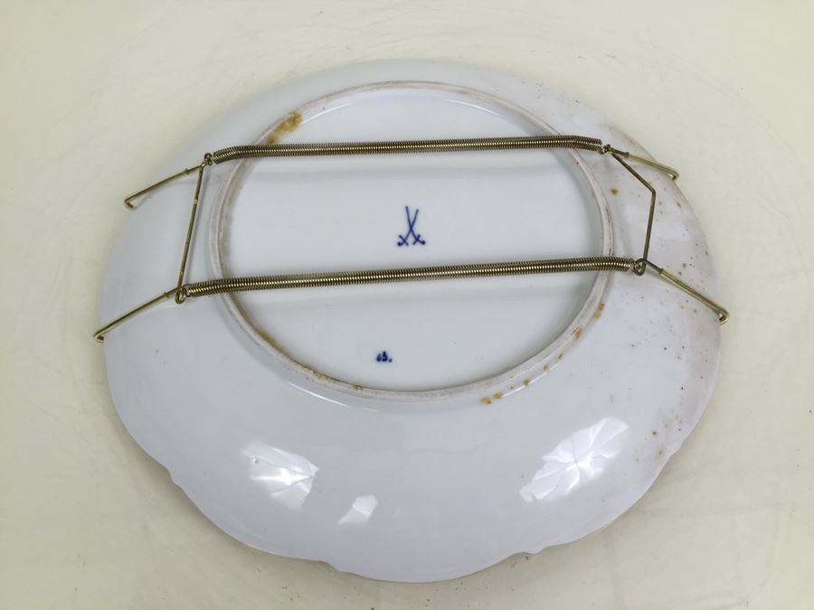 Stunning Vintage Meissen Porcelain Large Gold High Relief With Floral Pattern Plate Germany [Photo 16]