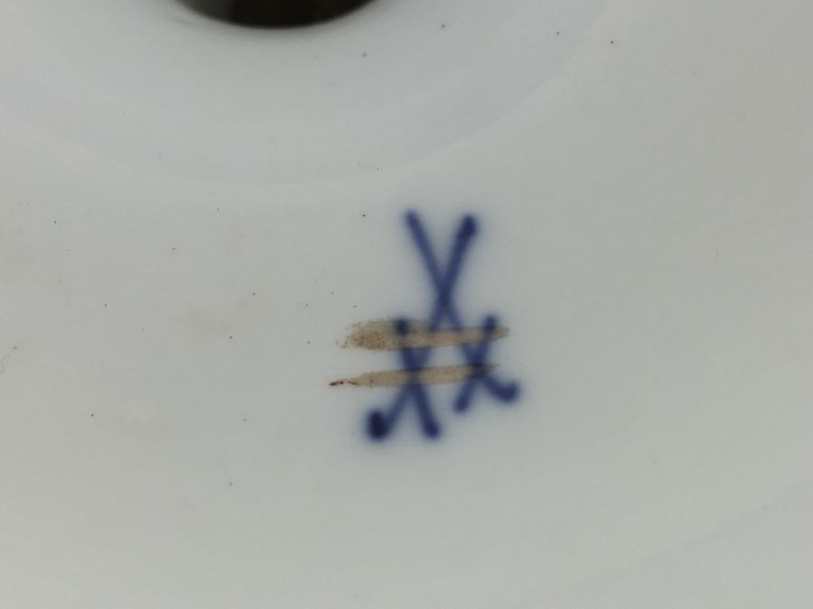 Stunning Vintage Meissen Porcelain Reticulated Compote Germany Gilt With Floral Motif [Photo 3]