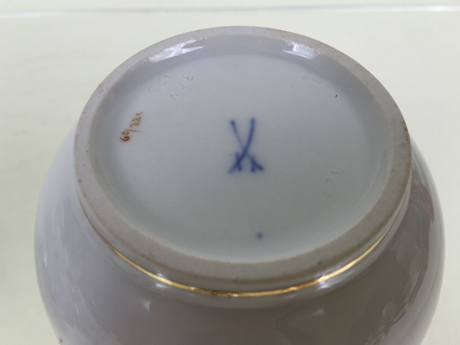 Nice Vintage Meissen Coffee Tea Service With Teapot, Creamer Bowl And 6 Meissen Cups With Saucers Germany Hand Painted Floral Motif [Photo 3]