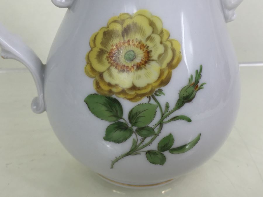 Nice Vintage Meissen Coffee Tea Service With Teapot, Creamer Bowl And 6 Meissen Cups With Saucers Germany Hand Painted Floral Motif [Photo 46]