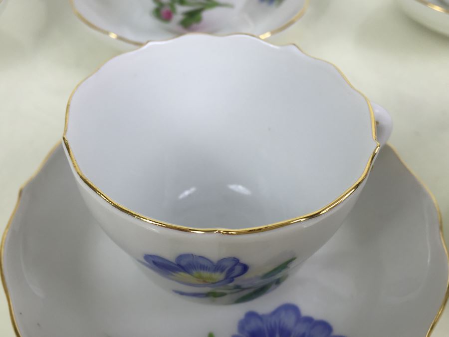 Nice Vintage Meissen Coffee Tea Service With Teapot, Creamer Bowl And 6 Meissen Cups With Saucers Germany Hand Painted Floral Motif [Photo 27]