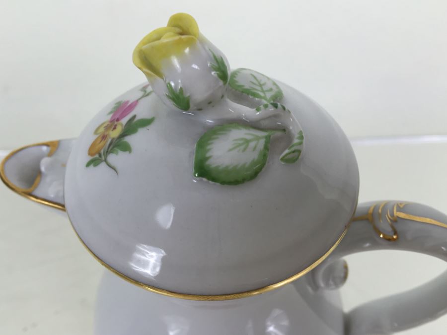 Nice Vintage Meissen Coffee Tea Service With Teapot, Creamer Bowl And 6 Meissen Cups With Saucers Germany Hand Painted Floral Motif [Photo 54]