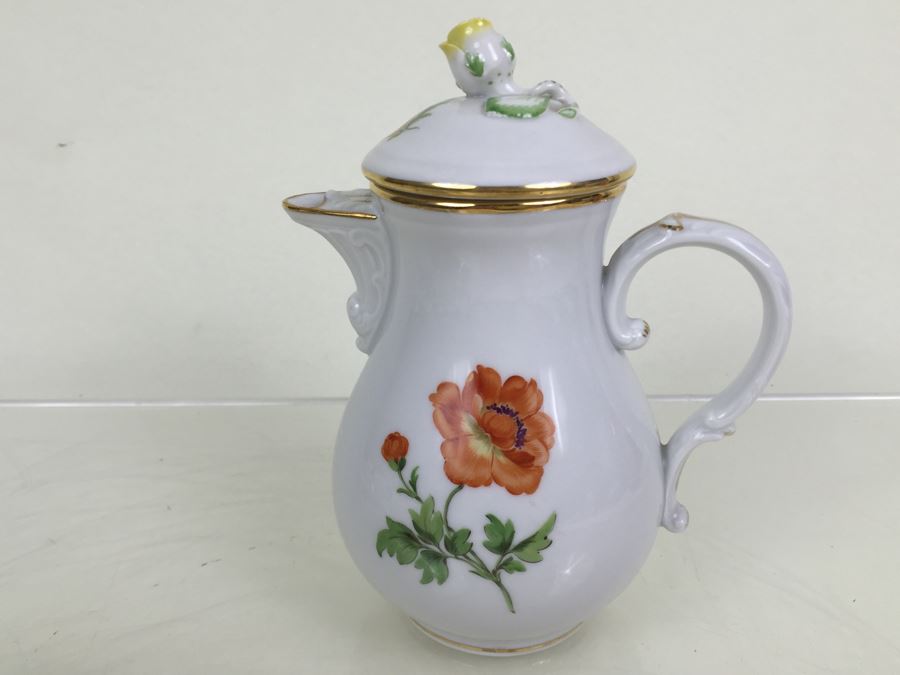 Nice Vintage Meissen Coffee Tea Service With Teapot, Creamer Bowl And 6 Meissen Cups With Saucers Germany Hand Painted Floral Motif [Photo 50]