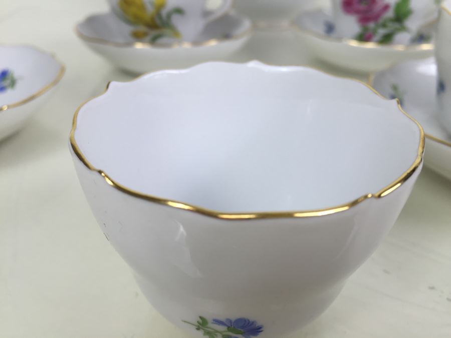 Nice Vintage Meissen Coffee Tea Service With Teapot, Creamer Bowl And 6 Meissen Cups With Saucers Germany Hand Painted Floral Motif [Photo 19]