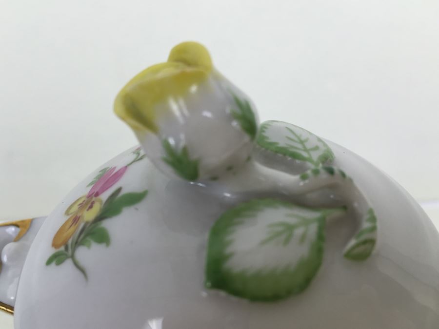 Nice Vintage Meissen Coffee Tea Service With Teapot, Creamer Bowl And 6 Meissen Cups With Saucers Germany Hand Painted Floral Motif [Photo 53]