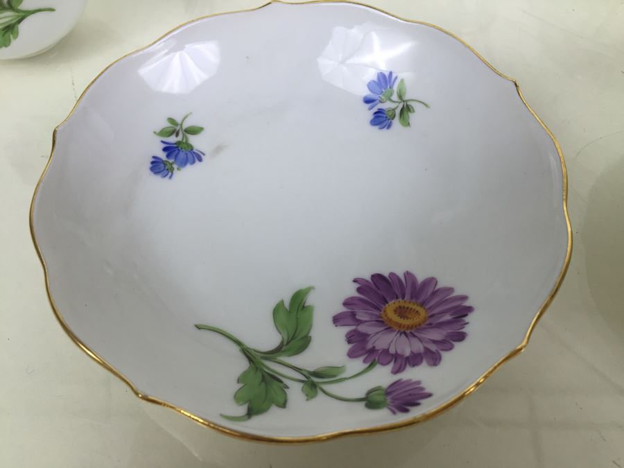 Nice Vintage Meissen Coffee Tea Service With Teapot, Creamer Bowl And 6 Meissen Cups With Saucers Germany Hand Painted Floral Motif [Photo 10]