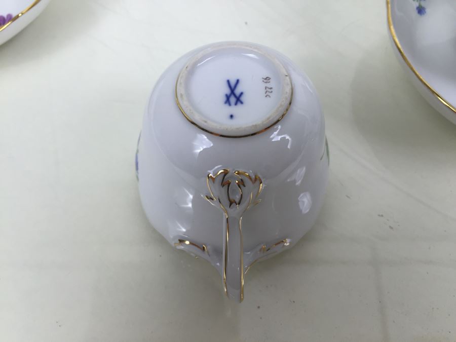 Nice Vintage Meissen Coffee Tea Service With Teapot, Creamer Bowl And 6 Meissen Cups With Saucers Germany Hand Painted Floral Motif [Photo 20]