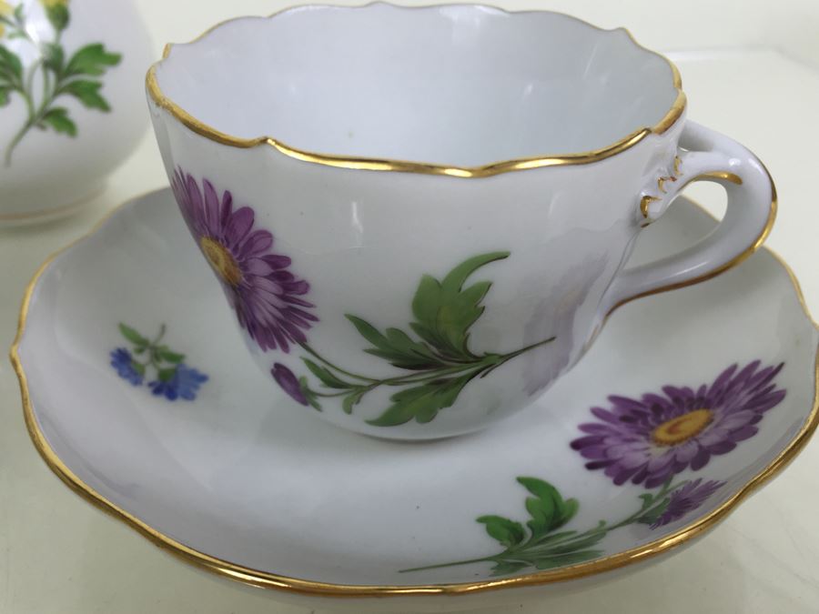 Nice Vintage Meissen Coffee Tea Service With Teapot, Creamer Bowl And 6 Meissen Cups With Saucers Germany Hand Painted Floral Motif [Photo 29]