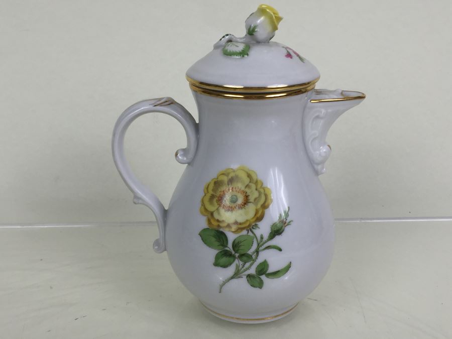 Nice Vintage Meissen Coffee Tea Service With Teapot, Creamer Bowl And 6 Meissen Cups With Saucers Germany Hand Painted Floral Motif [Photo 2]