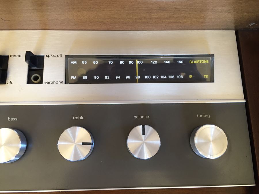 Vintage Stereo Console Cabinet Clairtone T11 With Garrard Record Player Model 3000 [Photo 12]