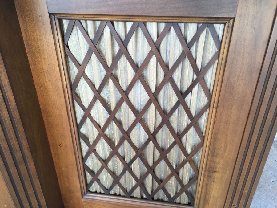 Vintage Stereo Console Cabinet Clairtone T11 With Garrard Record Player Model 3000 [Photo 8]