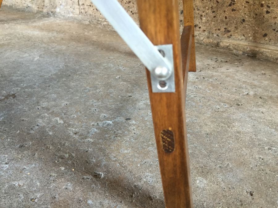 Pair Of Very Nice Wooden Inlay Trays With Separate Folding Stands And Built In Stands [Photo 18]