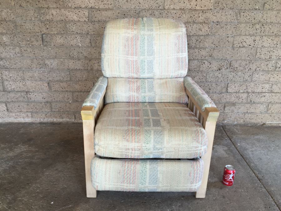 Barcalounger Recliner [Photo 4]