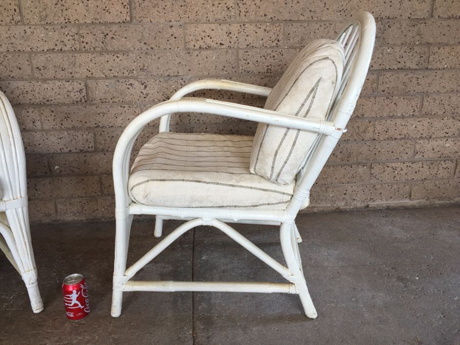 Pair Of Vintage White Wicker Armchairs [Photo 7]