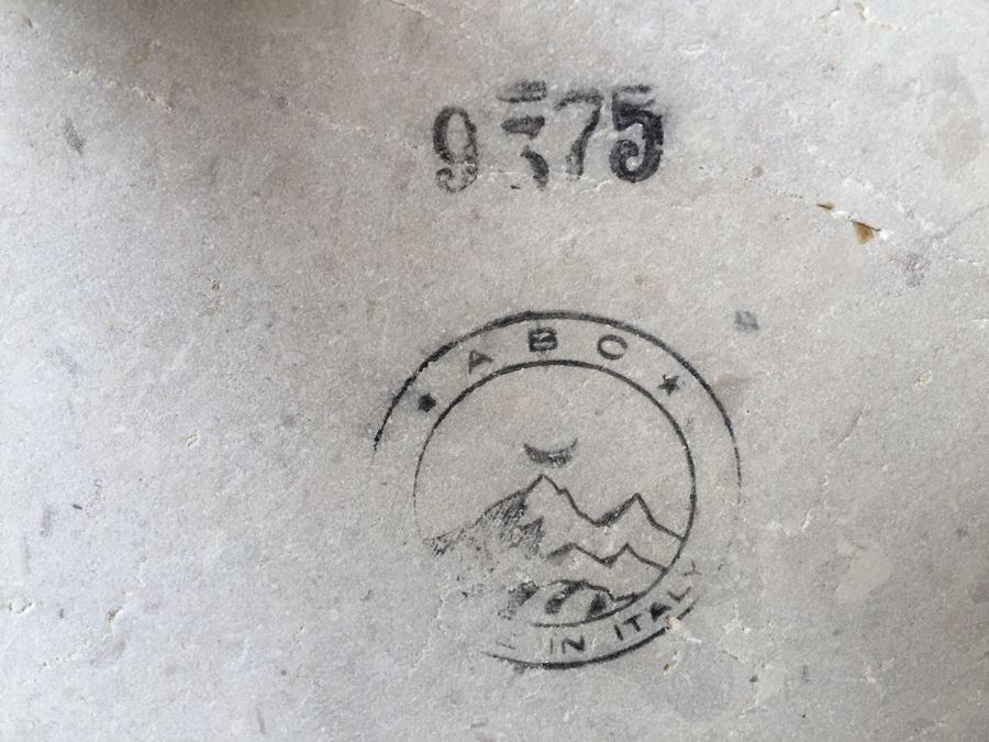 Heirloom Quality WEIMAN Round Coffee Table With Italian Marble Top [Photo 5]