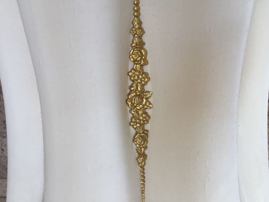 Tall White And Gold Plaster Woman Lady Italian Table Lamp With Exquisite Lamp Shade [Photo 5]