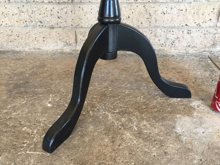 Black Sequin Mannequin [Photo 8]