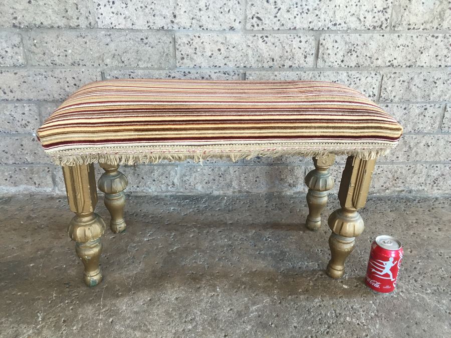 Vintage Upholstered Bench [Photo 4]