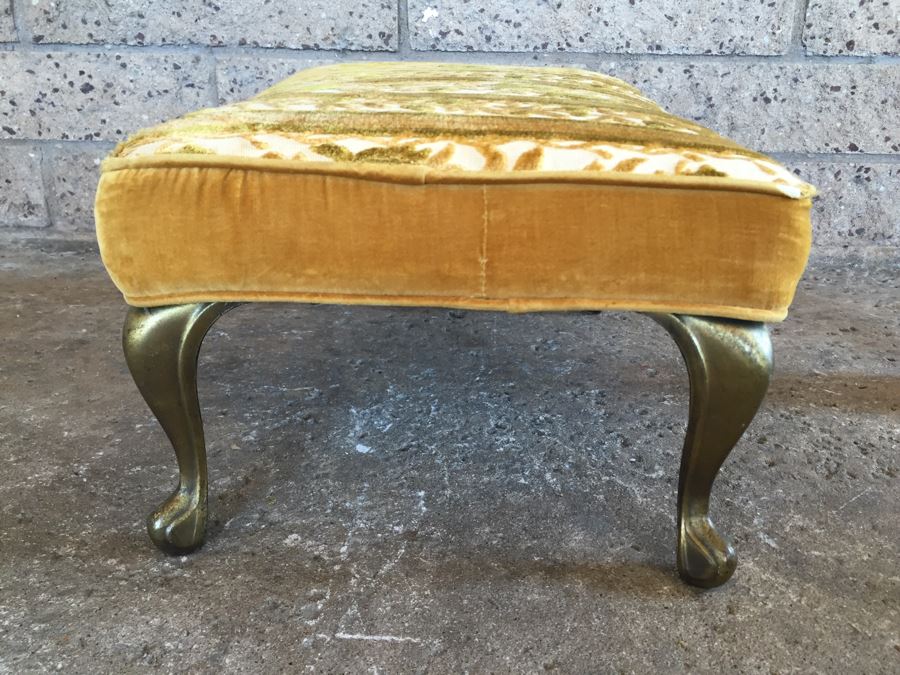 Vintage Upholstered Stool With Metal Queen Anne Legs [Photo 7]