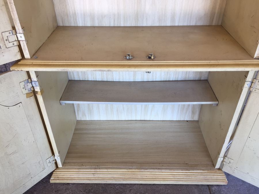 French Provincial Style China Cabinet - Matches Dining Table [Photo 8]