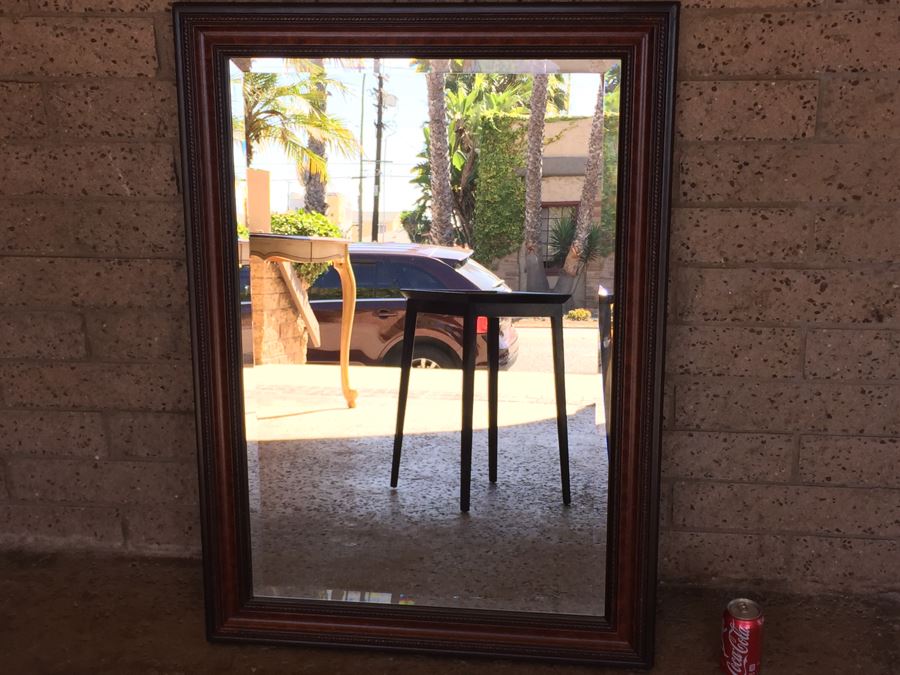 Windsor Art Beveled Glass 24 x 36 Wall Mirror [Photo 5]