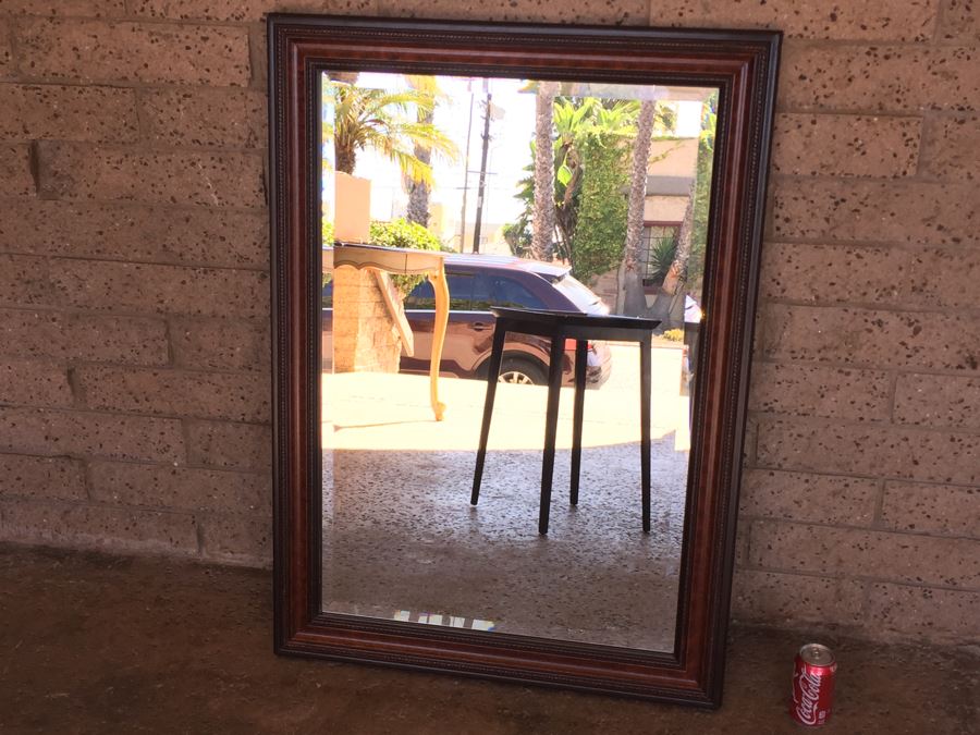 Windsor Art Beveled Glass 24 x 36 Wall Mirror [Photo 4]