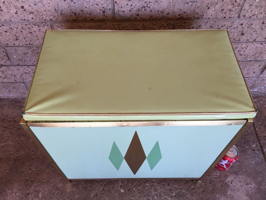 Retro Detecto Hamper Side Handles Are Missing [Photo 6]