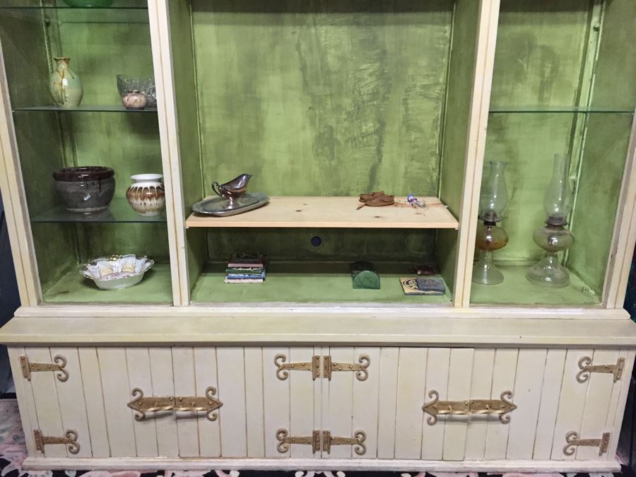 Nice Wooden Wall Unit With Bottom Credenza And Hutch With Domed Top [Photo 2]