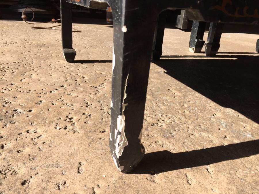 Set Of Hand Painted Chinese Nesting Tables Black Lacquer [Photo 18]