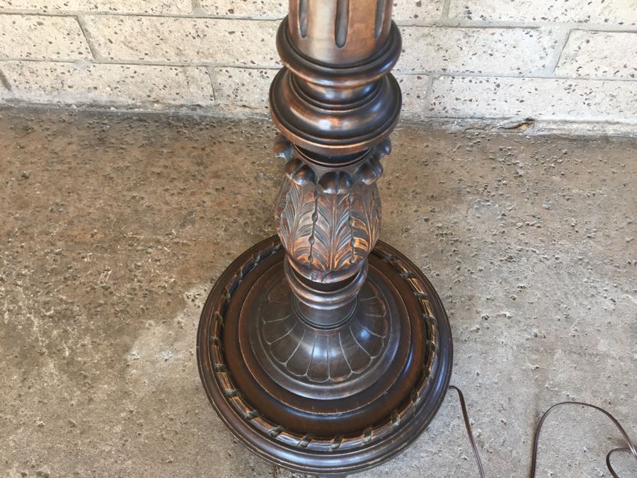 Stunning Vintage Carved Wood Floor Lamp [Photo 9]