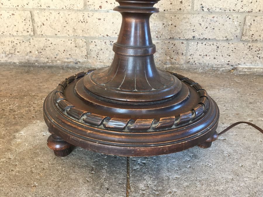 Stunning Vintage Carved Wood Floor Lamp [Photo 3]