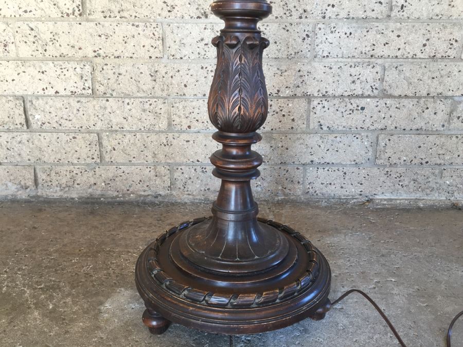 Stunning Vintage Carved Wood Floor Lamp [Photo 7]