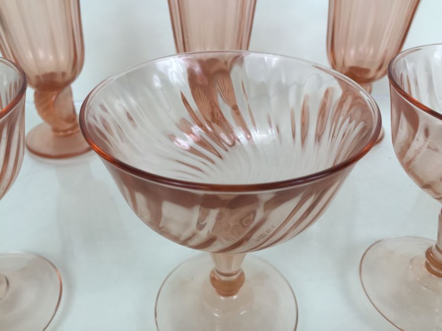 Set Of 8 Pink Stemware Glasses Swirl And Shell Motif [Photo 5]