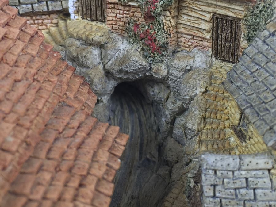 Brookside Hamlet By David Winter Hand Made And Hand Painted Hampshire, Great Britain [Photo 8]