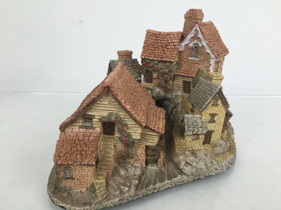 Brookside Hamlet By David Winter Hand Made And Hand Painted Hampshire, Great Britain [Photo 4]