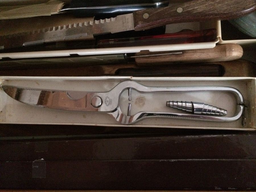 Huge Knife / Steak Knife Drawer Lot - J A Henckels [Photo 3]