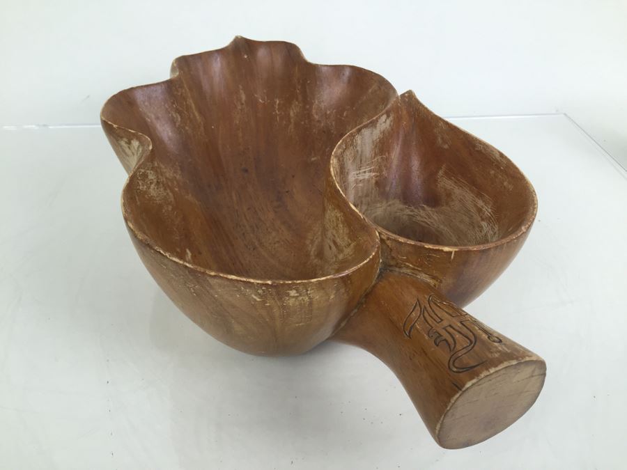 Mid-Century Large Monkey Pod Wood Bowl Hawaii Leaf Shape Carved Server