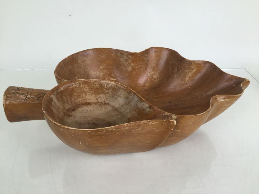 Mid-Century Large Monkey Pod Wood Bowl Hawaii Leaf Shape Carved Server