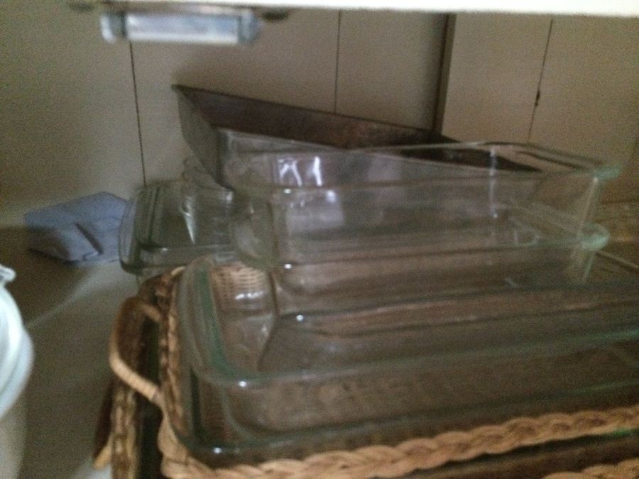 Cabinet Full of Bowls and Caserole Dish Lot [Photo 5]