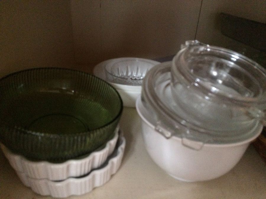 Cabinet Full of Bowls and Caserole Dish Lot [Photo 4]