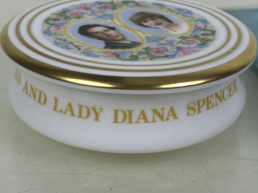 Coalport China England The Prince Of Wales And Lady Diana Spencer Locking Candy Box Limited Edition 579 Of 2,000 [Photo 11]