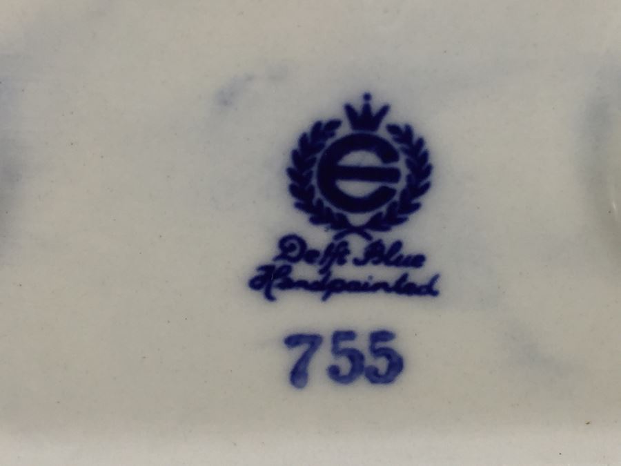 Vintage Hand Painted Delft Blue Holland Kissing Couple Boy Girl Figurine # 755 [Photo 10]