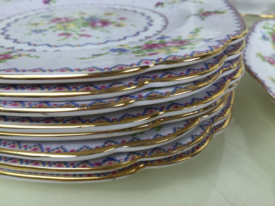 Set Of Royal Albert Bone China England In Petit Point China Pattern