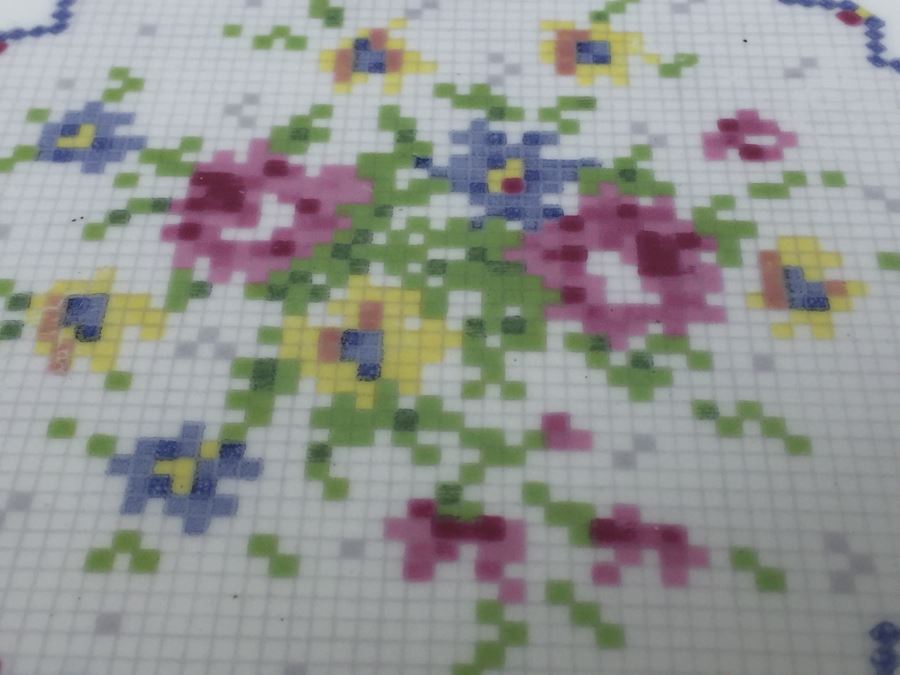 Set Of Royal Albert Bone China England In Petit Point China Pattern [Photo 10]